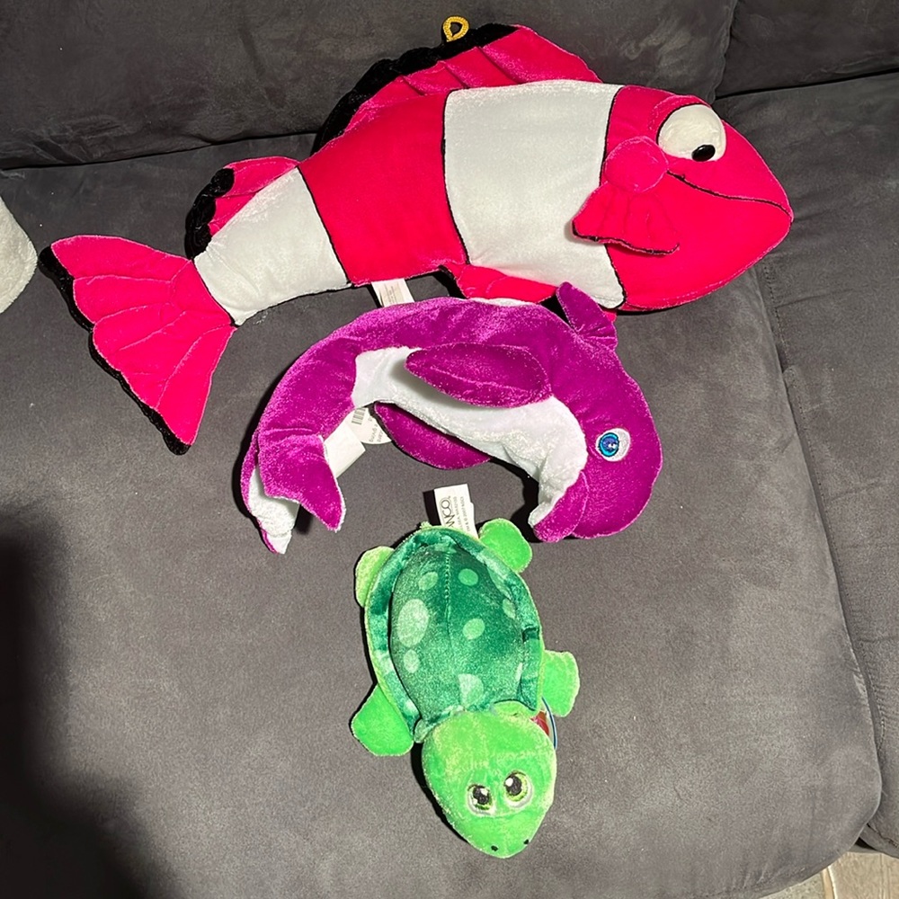 Assorted sea life plush toys stuffed animals turtle dolphin stripped fish